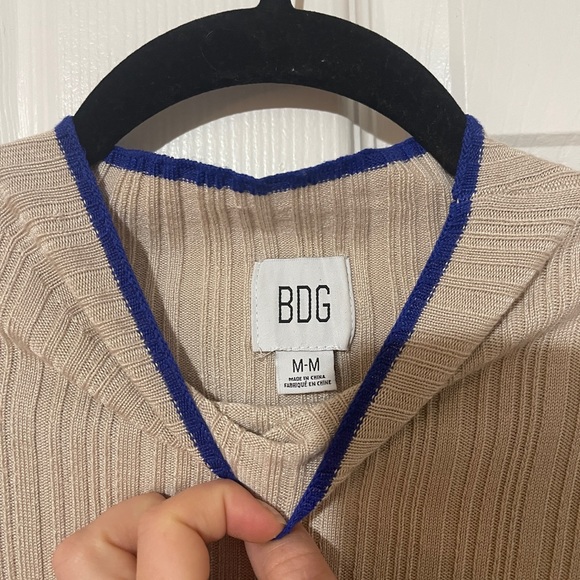 open-back sweater top - Picture 3 of 3